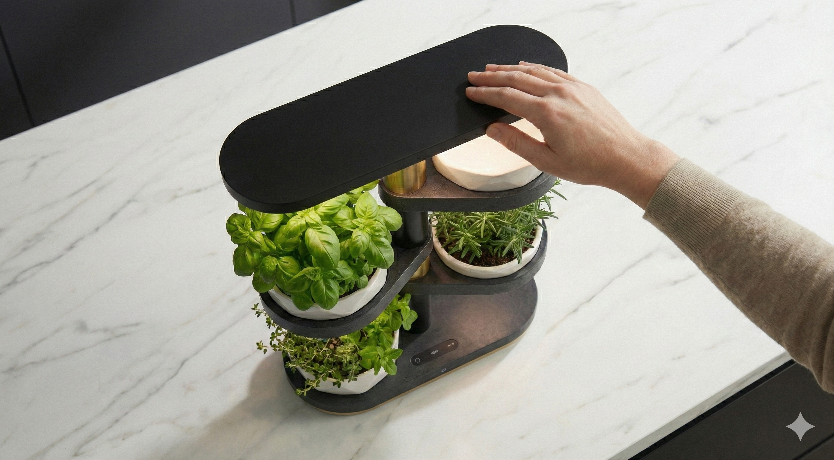 AuraGrow: Pirinç Detaylı Akıllı Katlı Mutfak Bahçesi